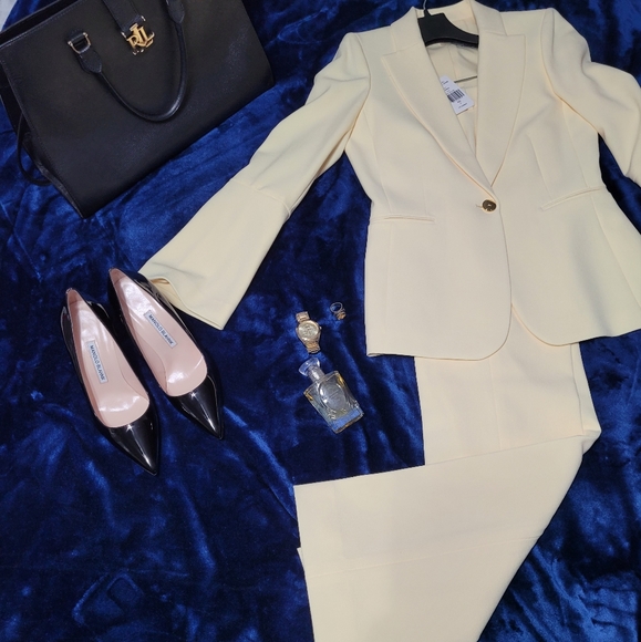 New Butter yellow Tahari ASL pant suit size 2 - Picture 1 of 4